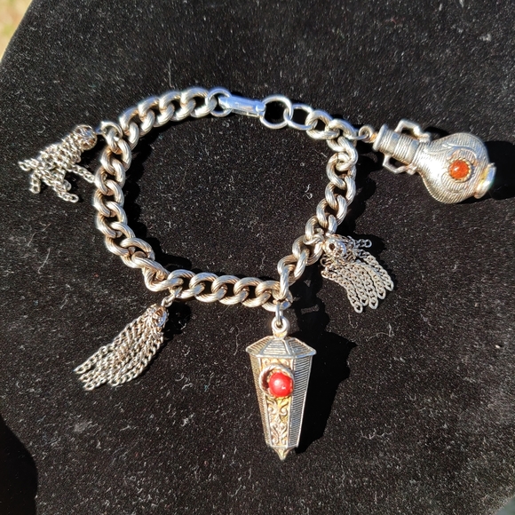 Antique tibetan charm bracelet - Picture 4 of 5